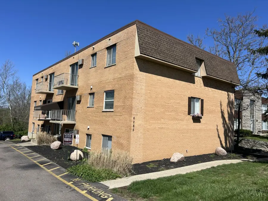 6273 Cheviot Road, Green, OH 45247 - #2