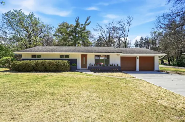 5695 Antoninus Drive, Green Twp, OH 45238