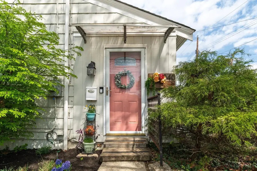 3040 Urwiler Avenue, Cincinnati, OH 45211 - #3