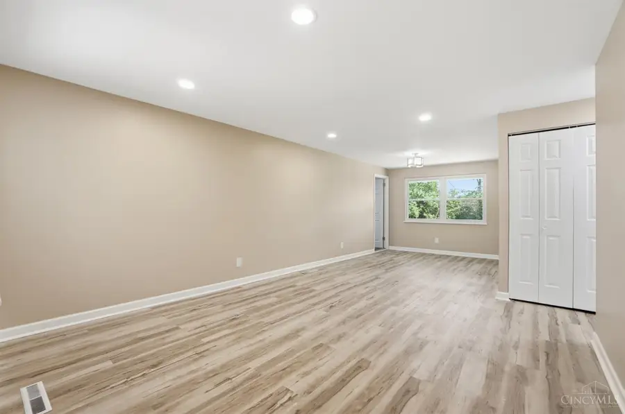 12128 Benadir Road, Springdale, OH 45246 - #3