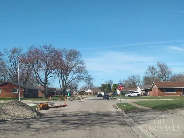 321 E Eppington Drive, Dayton, OH 45426 - #3