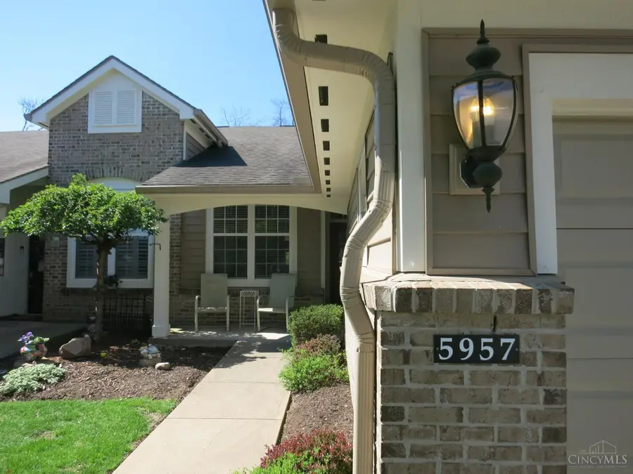 5957 Castlewood #3, Mulberry, OH 45150 - #2