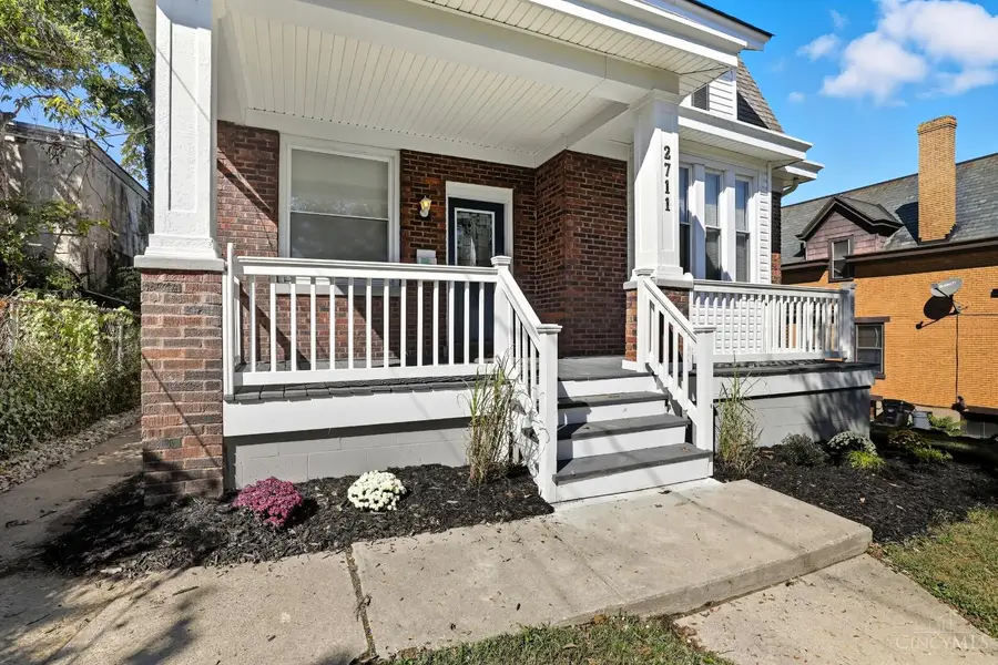 2711 Baker Avenue, Cincinnati, OH 45211 - #2