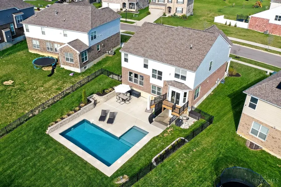 9460 W Meadow Drive, West Chester, OH 45069 - #2