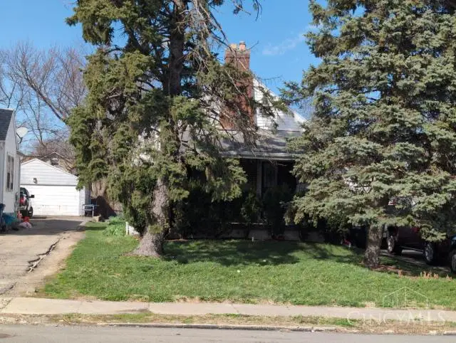109 E Siebenthaler Avenue, Dayton, OH 45405 - #1
