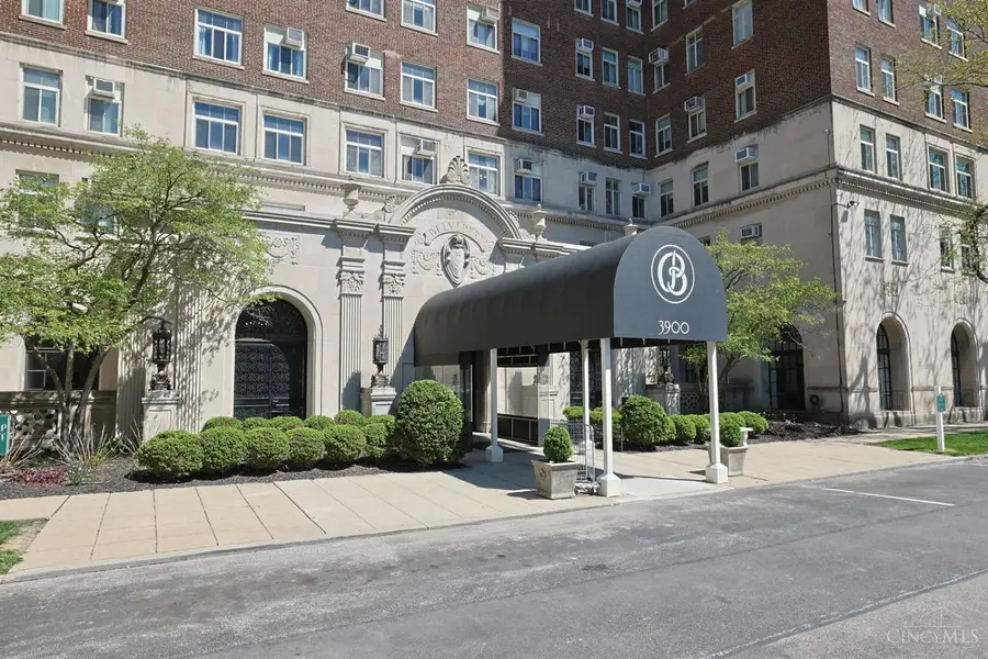 3900 Rose Hill Avenue #301A, Cincinnati, OH 45229 - #2