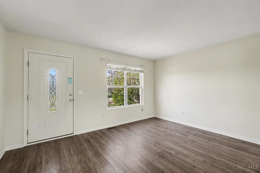 6492 Abingdon Hall, Warren, OH 45152 - #2