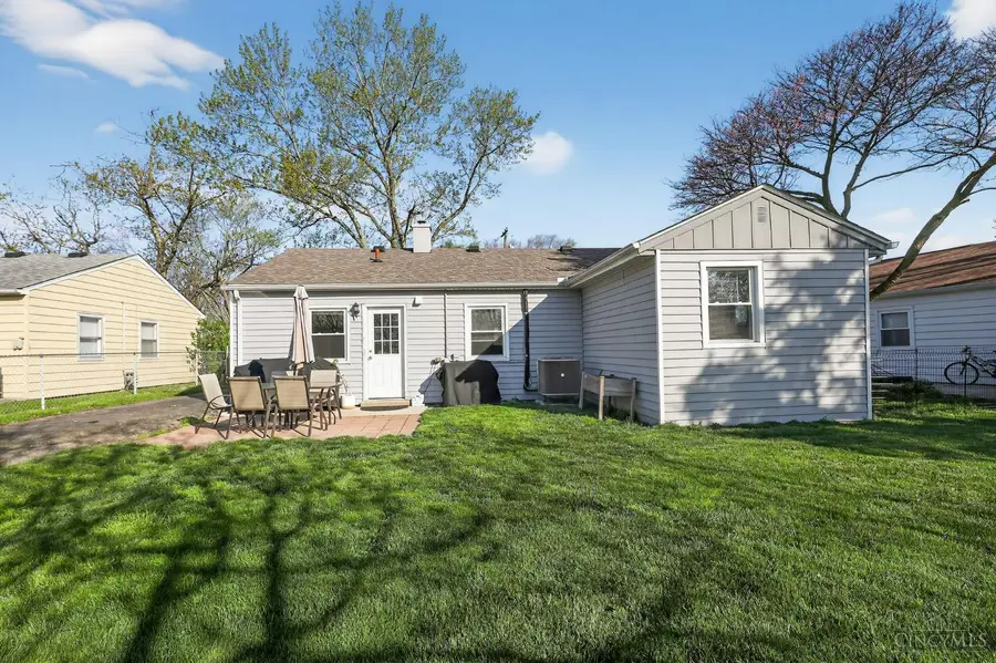 126 Holly Lane, Mason, OH 45040 - #3