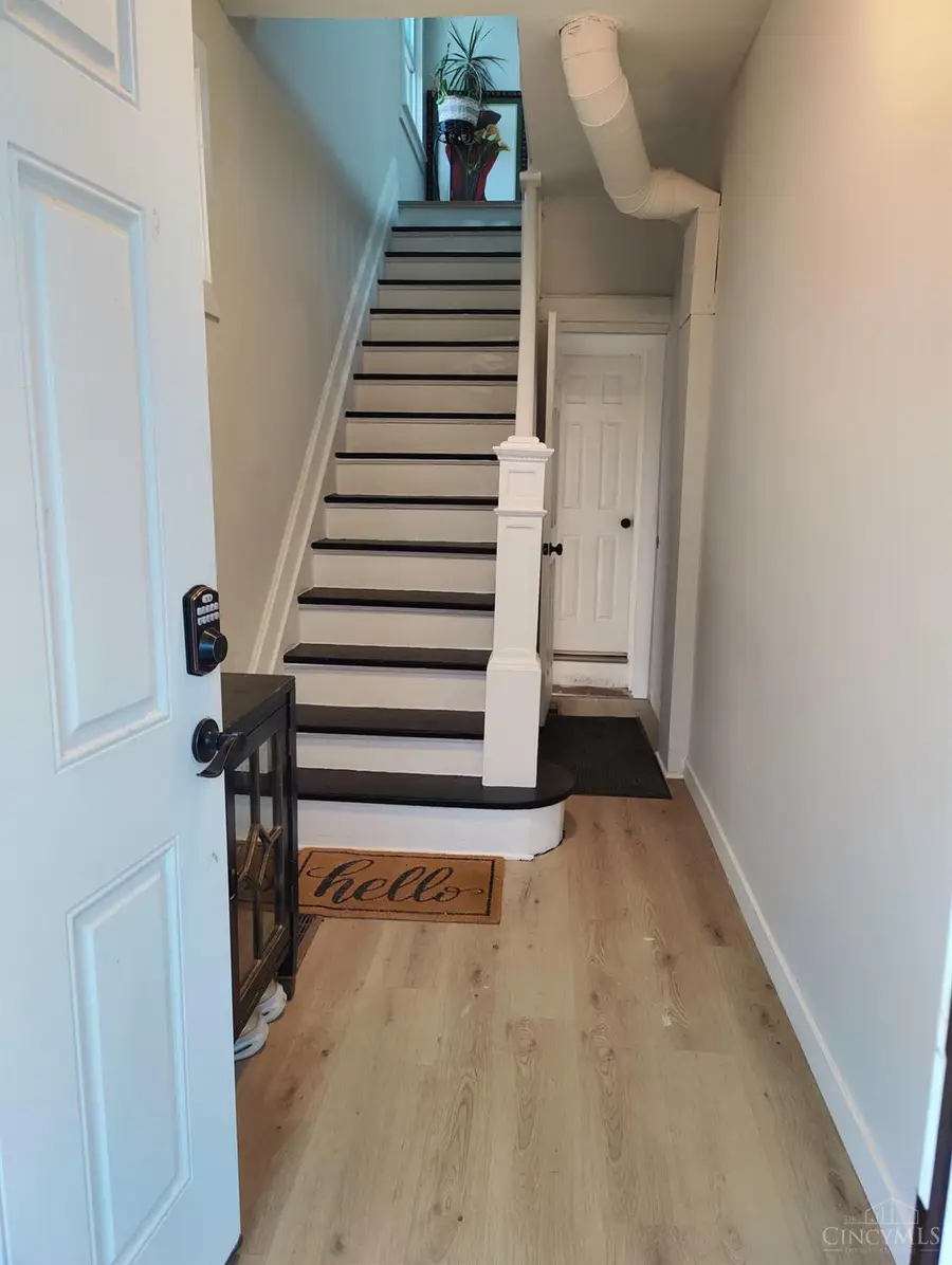 3820 Delmar Avenue, Cheviot, OH 45211 - #2