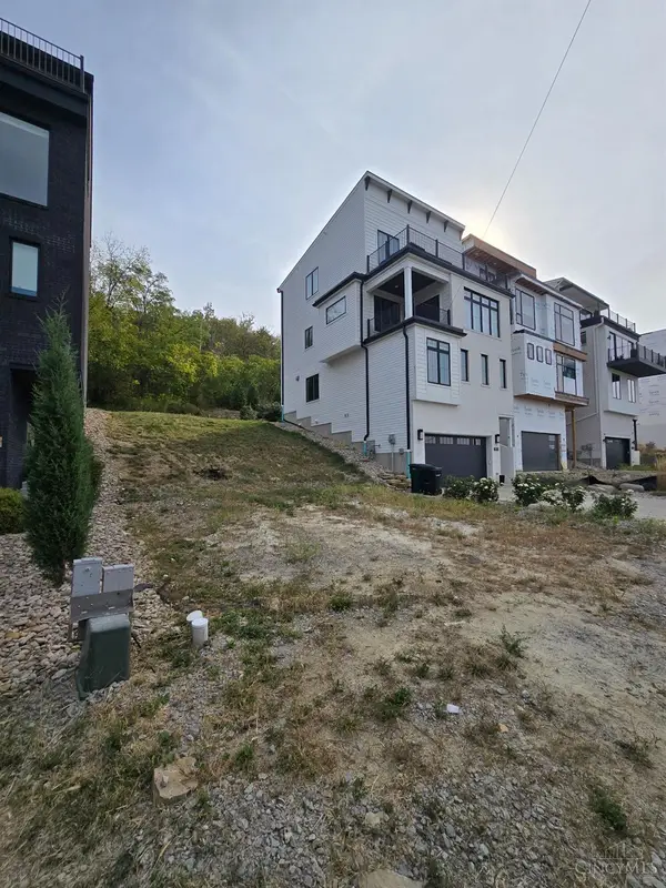 3942 Feemster Street, Cincinnati, OH 45226