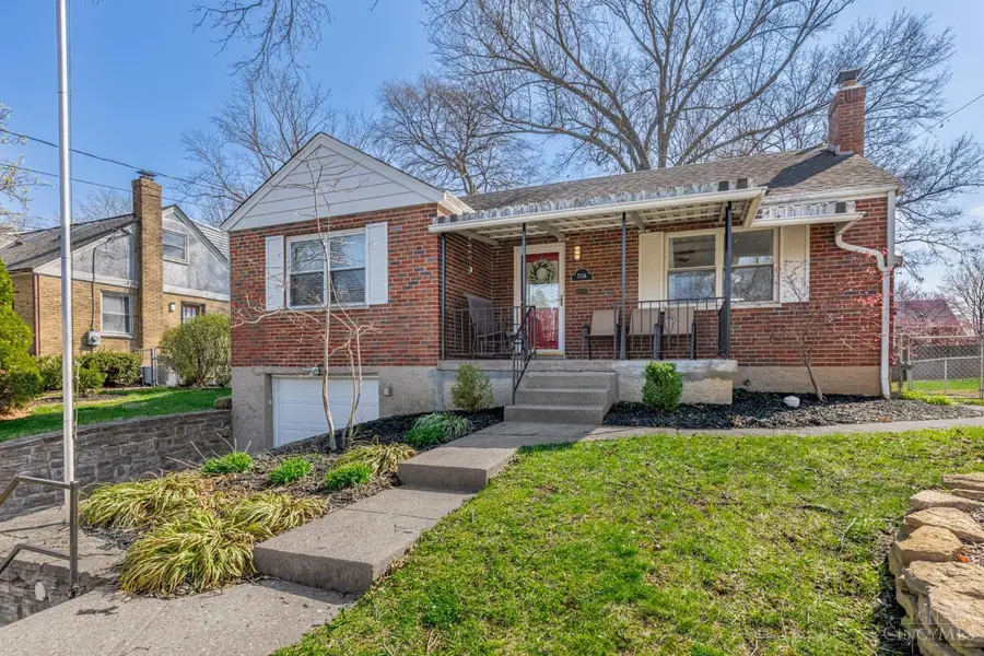 7236 Thomas Drive, Madeira, OH 45243 - #3