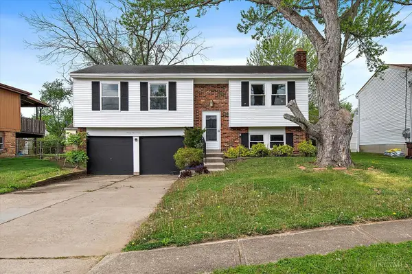 9925 Grasscreek Court, Cincinnati, OH 45231