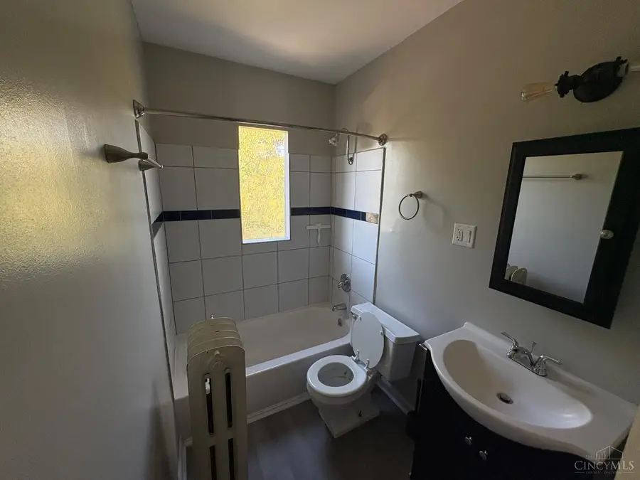 4237 Vine Street, Cincinnati, OH 45217 - #3