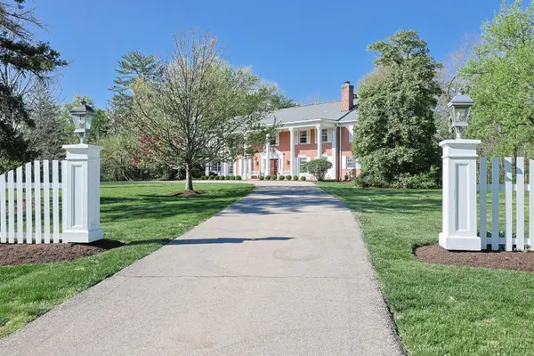 5475 Waring Drive, Indian Hill, OH 45243