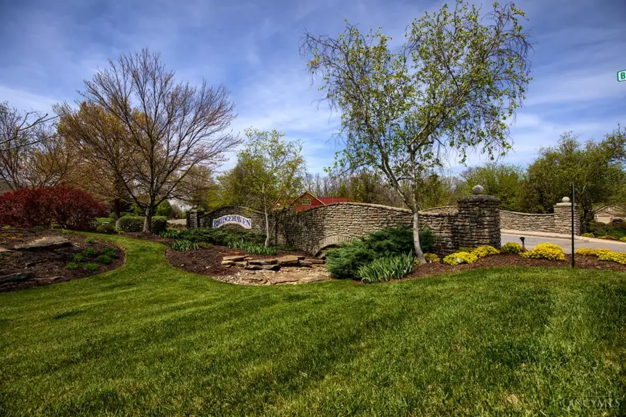 5884 Stonebridge Circle #101, Mulberry, OH 45150 - #2