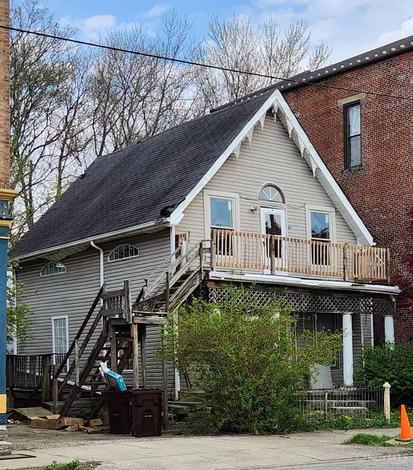 4 Main Street, College Corner, OH 45003