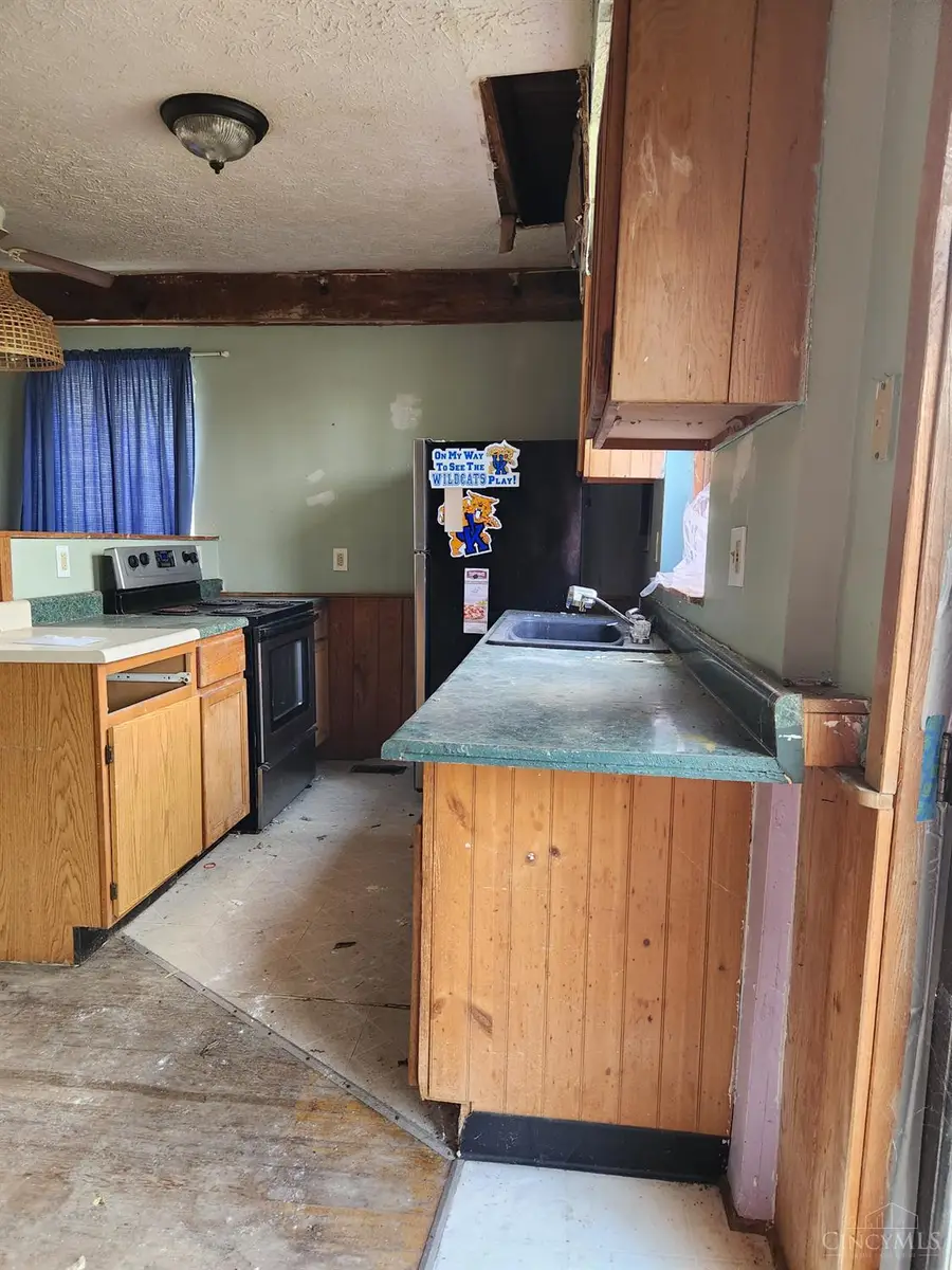 4 Main Street, College Corner, OH 45003 - #3