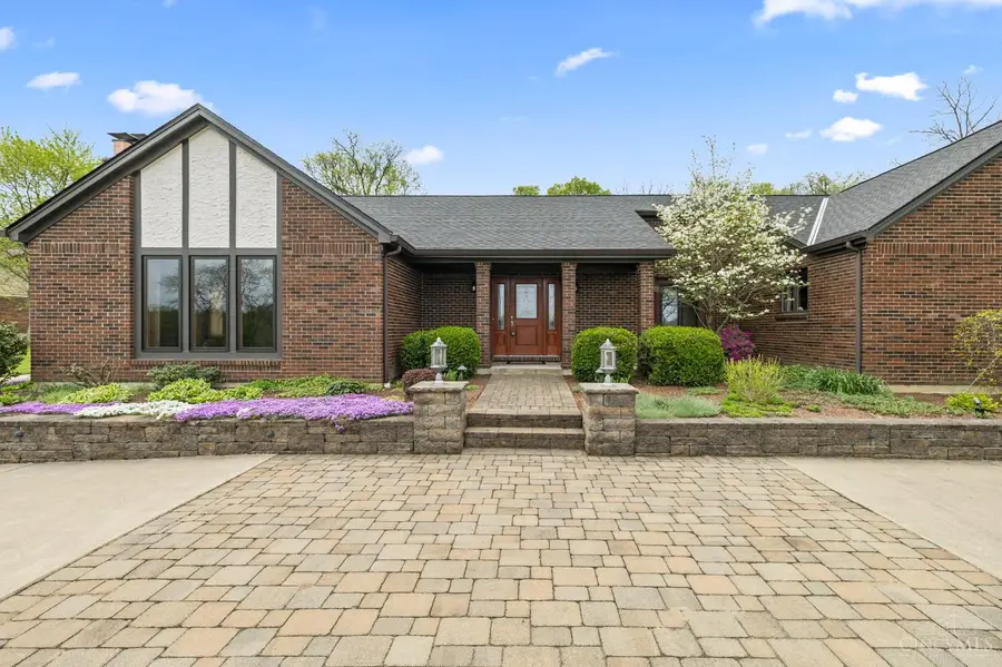 5321 Laurelridge Lane, Cincinnati, OH 45247 - #3