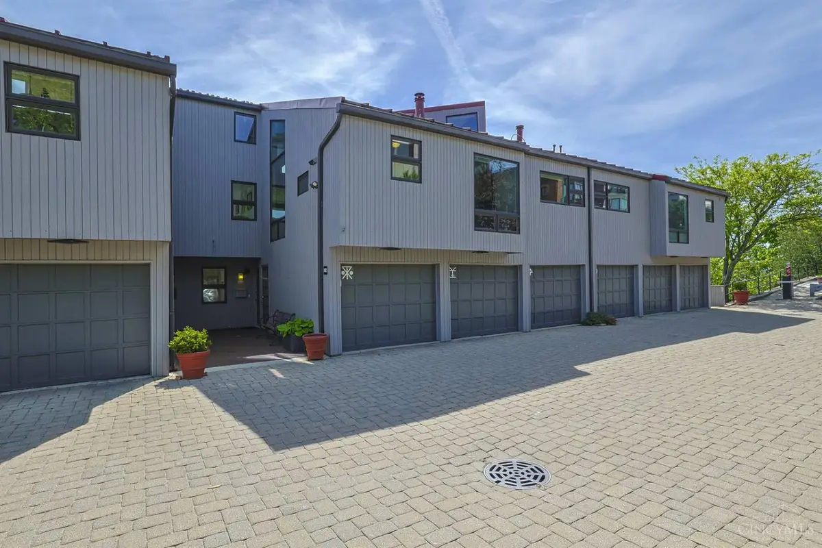 1022 Hatch Street, Cincinnati, OH 45202 - #1