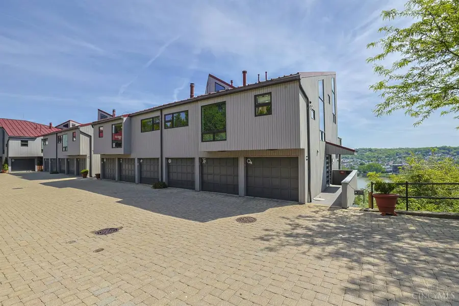 1022 Hatch Street, Cincinnati, OH 45202 - #2