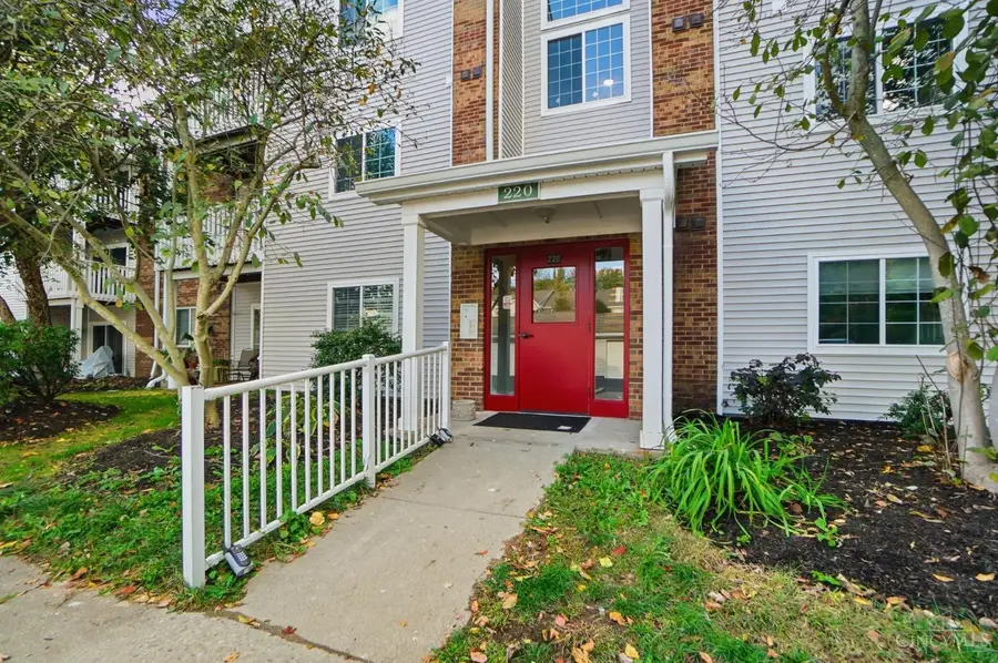220 Carrington Place #104, Loveland, OH 45140 - #3
