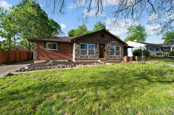 563 Lafayette Avenue, Springdale, OH 45246