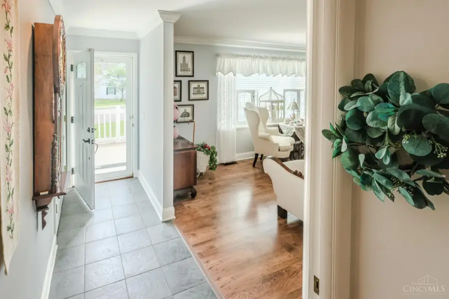 608 Glenway Drive, Hamilton, OH 45013 - #2