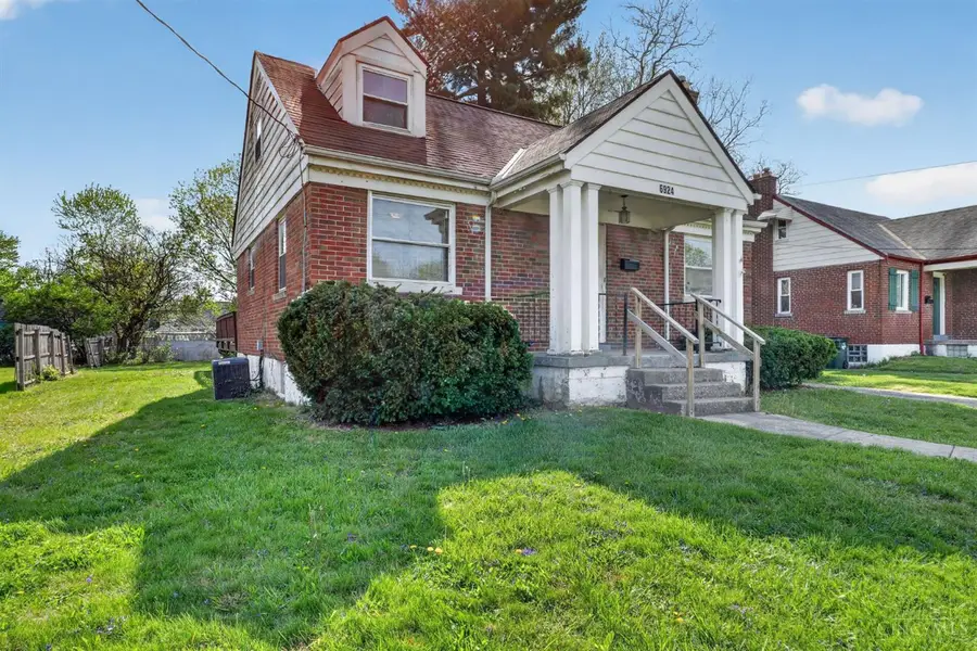 6924 Clovernook Avenue, North College Hill, OH 45231 - #3