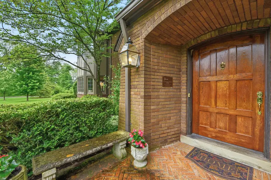 820 Van Nes Drive, Glendale, OH 45246 - #3