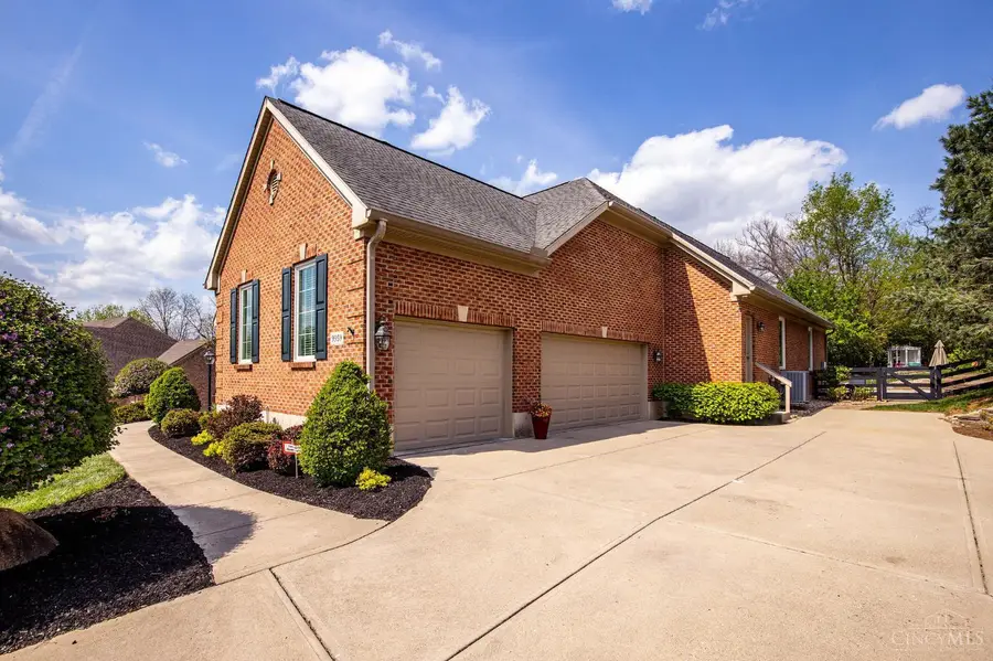 9959 Thoroughbred Lane, Springfield, OH 45231 - #3