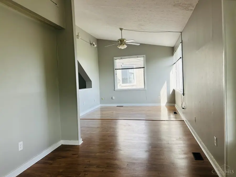 490 Mount Hope Avenue #508, Cincinnati, OH 45204 - #3