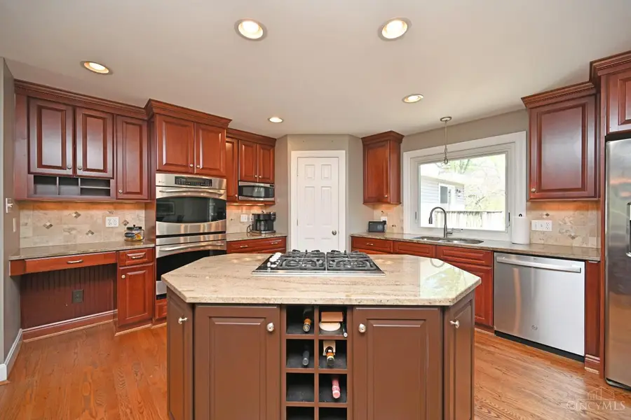 6866 Kenwood Road, Cincinnati, OH 45243 - #3