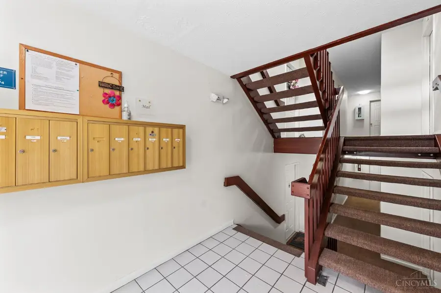 5984 Meadowcreek Drive #7, Milford, OH 45150 - #2