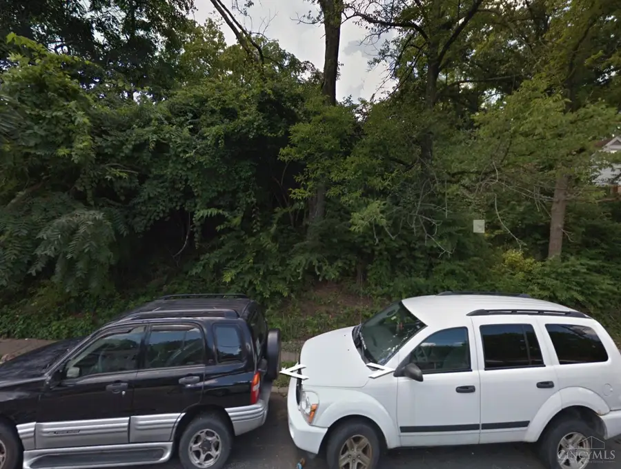 825 Wells Street, Cincinnati, OH 45205 - #2