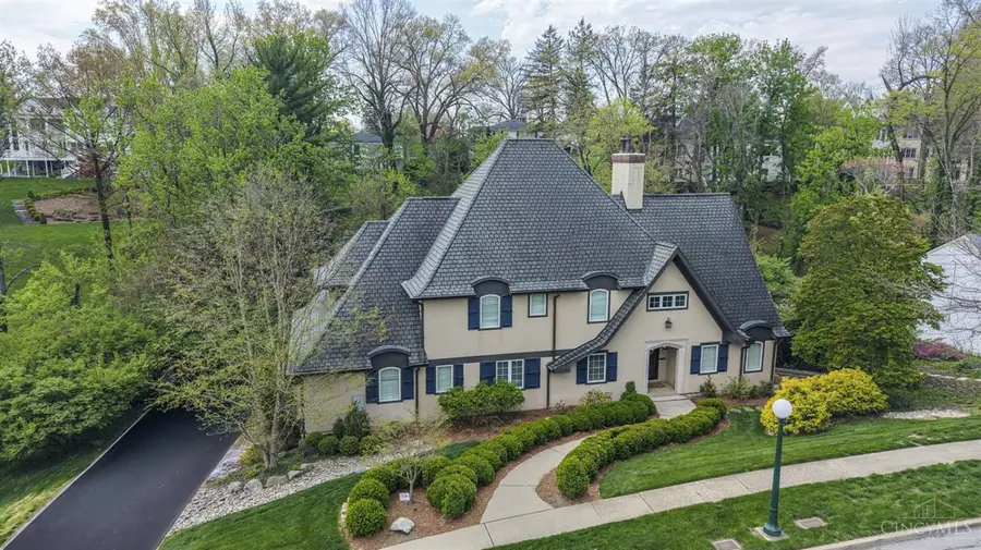 2545 S Rookwood Drive, Cincinnati, OH 45208 - #3