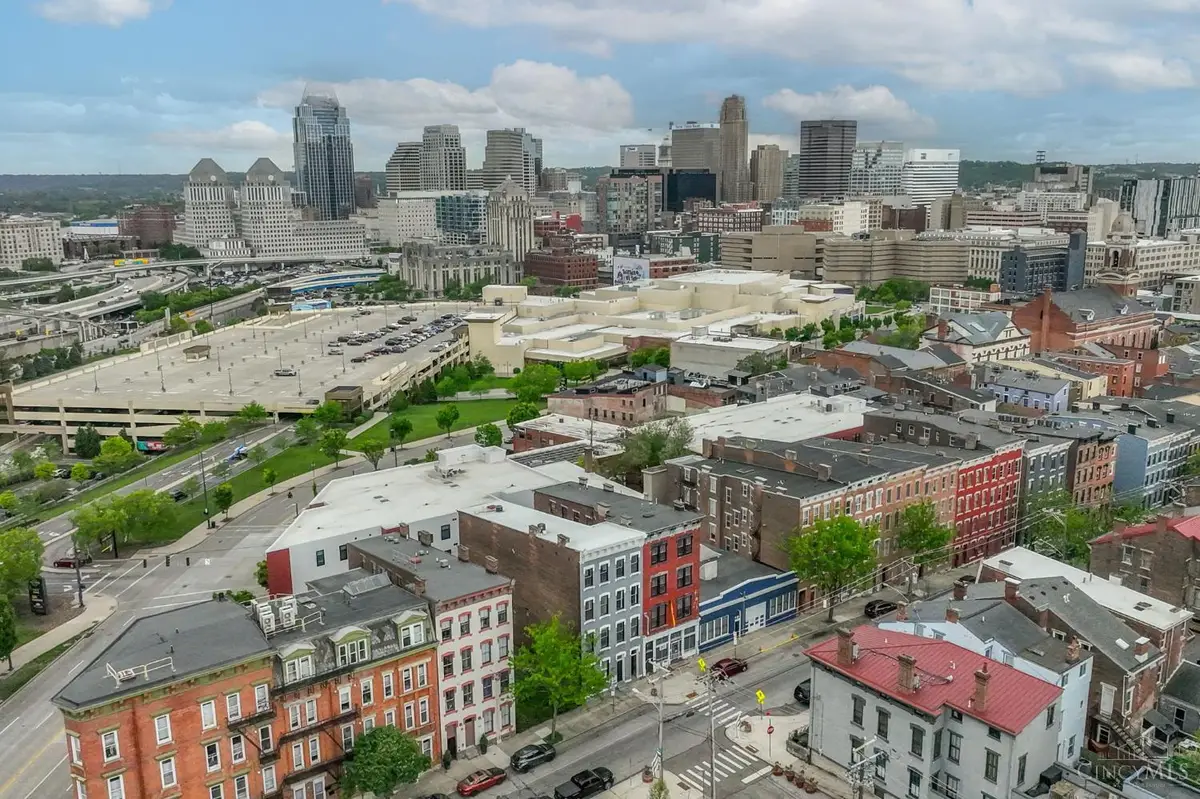 551 E Thirteenth Street #4, Cincinnati, OH 45202 - #1