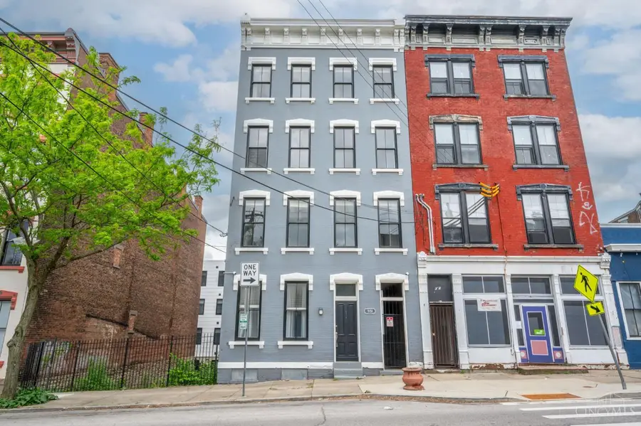 551 E Thirteenth Street #4, Cincinnati, OH 45202 - #2