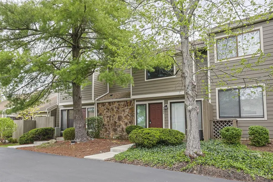 9864 Timbers Drive, Blue Ash, OH 45242 - #2