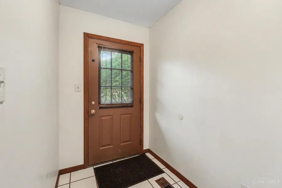 9048 Winton Road #6, Springfield, OH 45231 - #3