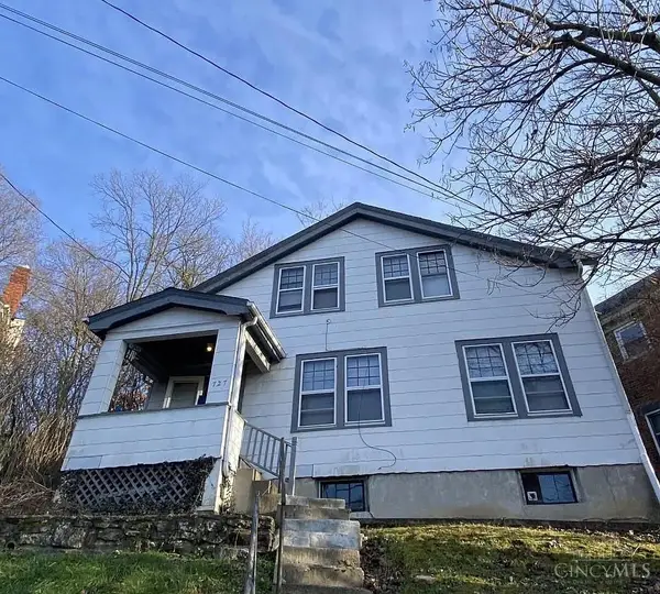 727 Riddle Road, Cincinnati, OH 45220
