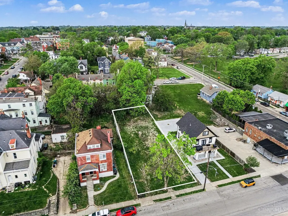 815 Hawthorne Avenue, Cincinnati, OH 45205 - #1