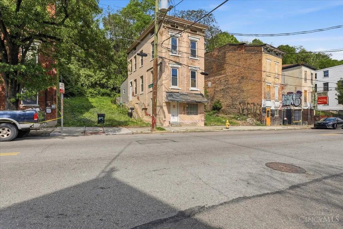 677 State Avenue, Cincinnati, OH 45204 - #1