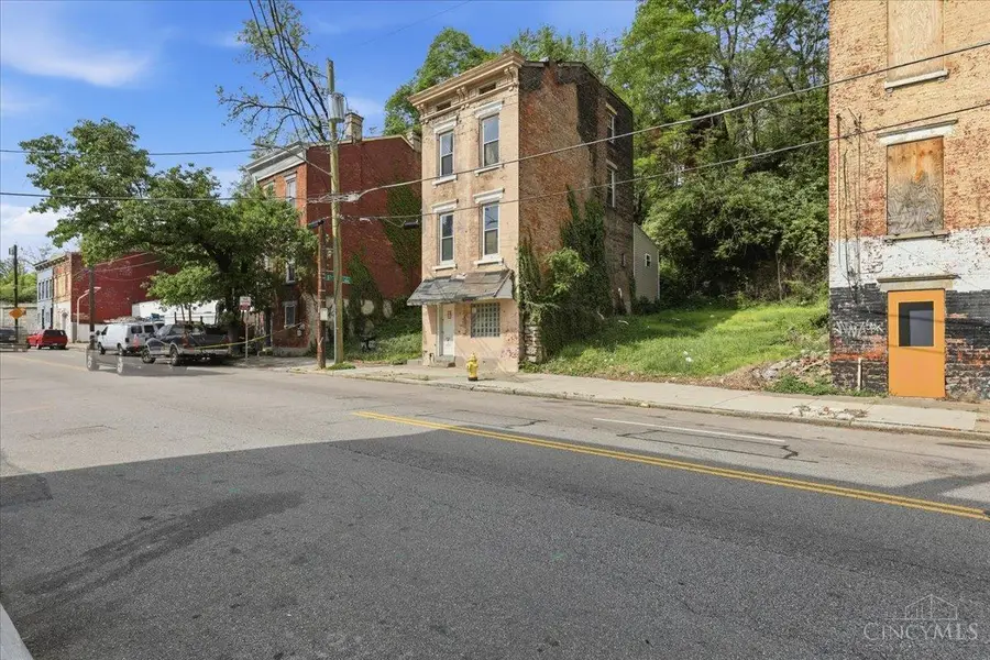 677 State Avenue, Cincinnati, OH 45204 - #2