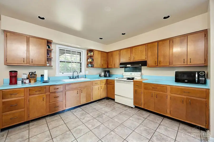 316 N Elm Street, Oxford, OH 45056 - #2