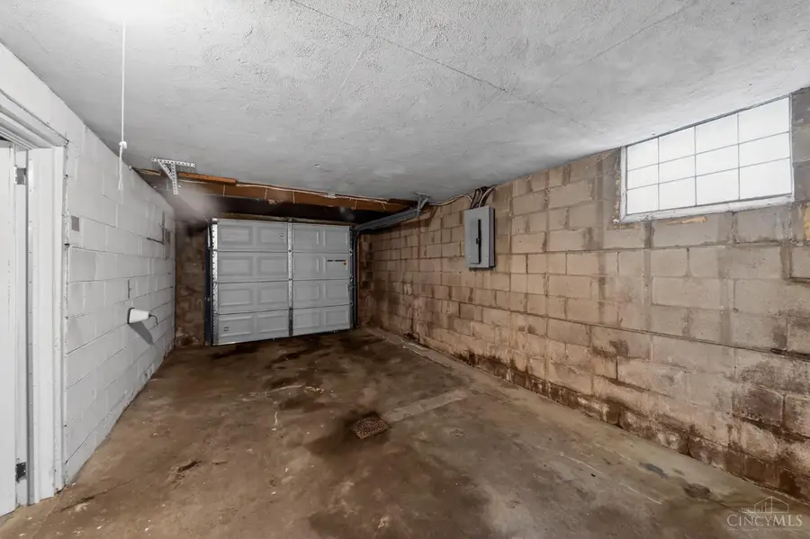 567 Greenwell Avenue, Delhi, OH 45238 - #3