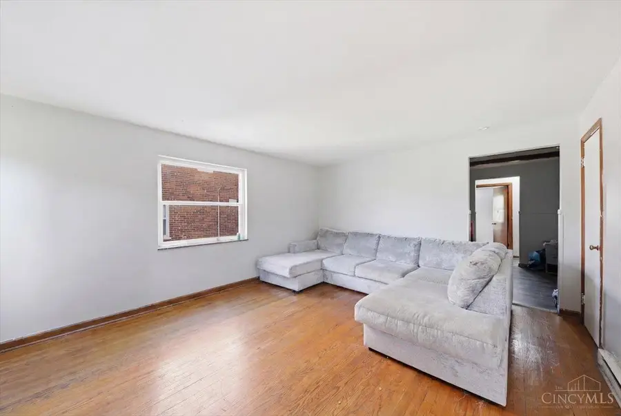 2580 Westwood Northern Boulevard, Cincinnati, OH 45211 - #3