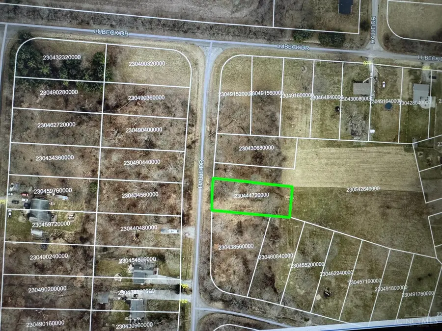 895 Dresden Drive, Lake Lorelei, OH 45118 - #3