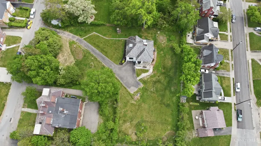 3515 Ravenwood Avenue, Cincinnati, OH 45213 - #3