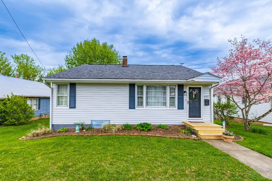 608 E Eighth Street, Manchester, OH 45144 - #3