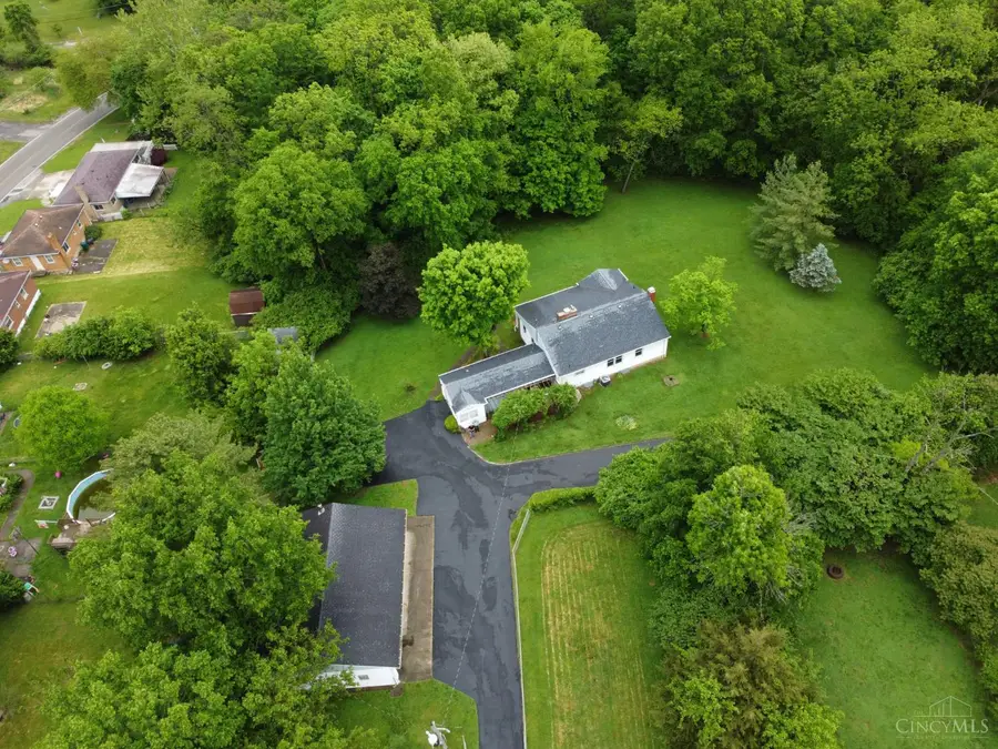 538 Roebling Road, Cincinnati, OH 45238 - #3